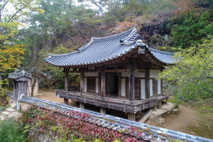 만휴정 정측면