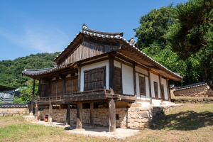 야옹정 측면 전경